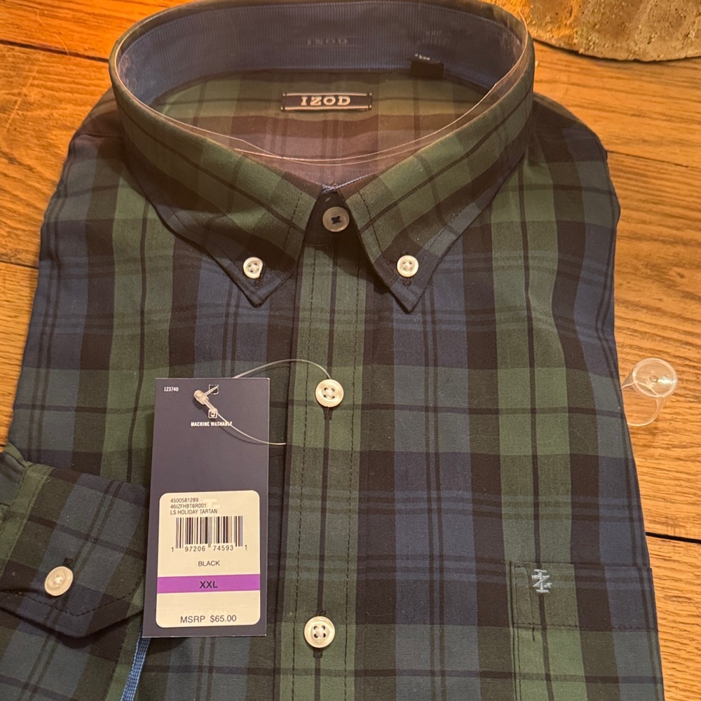 Izod Men's Casual Green and Navy Plaid Shirt